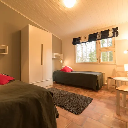 Kuerkievari Kuerhotel Отель Экясломполо