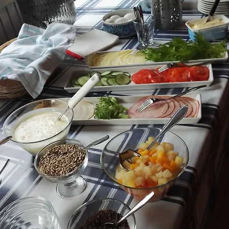 Отель Kuerkievari Kuerhotel 2*